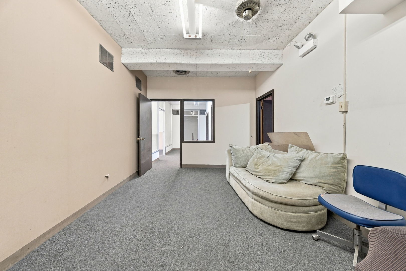 13005 Western Avenue Property Photo 25