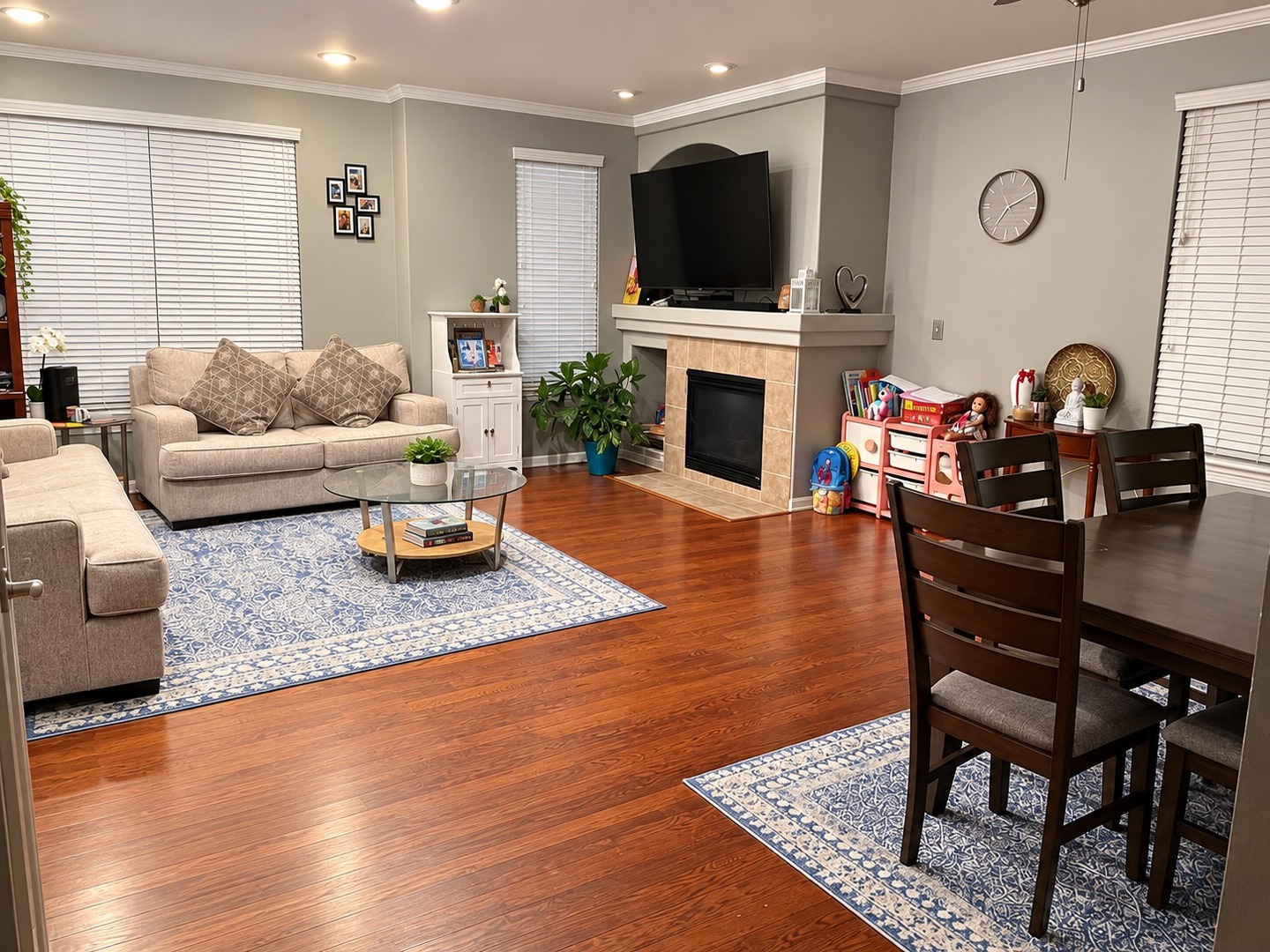 3374 Bradbury Circle Property Photo 4