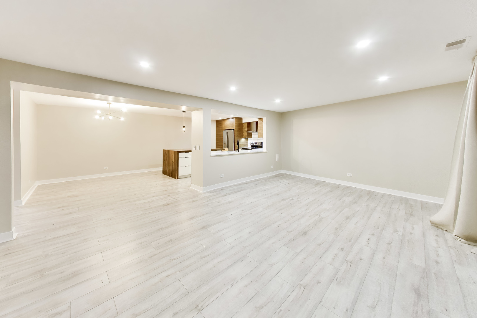1030 S Fernandez Avenue 2b Property Photo 6