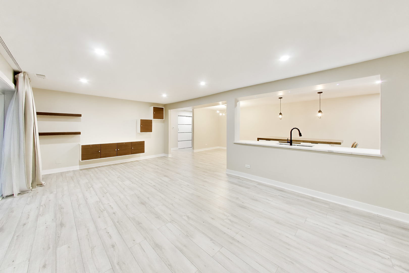 1030 S Fernandez Avenue 2b Property Photo 7