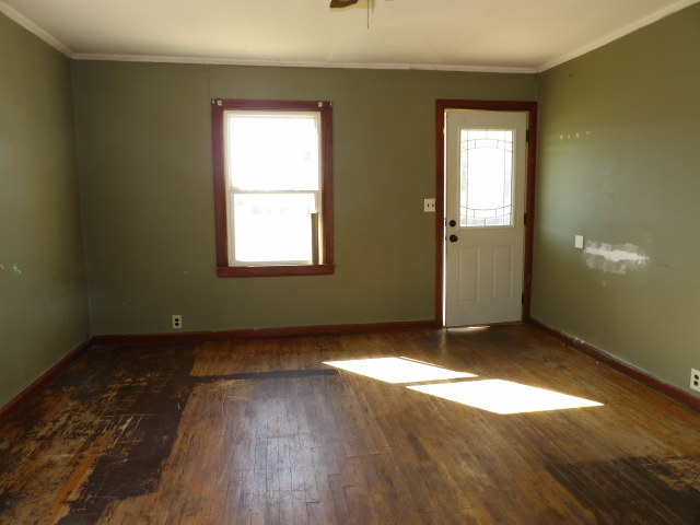 108 W State Street Property Photo 8