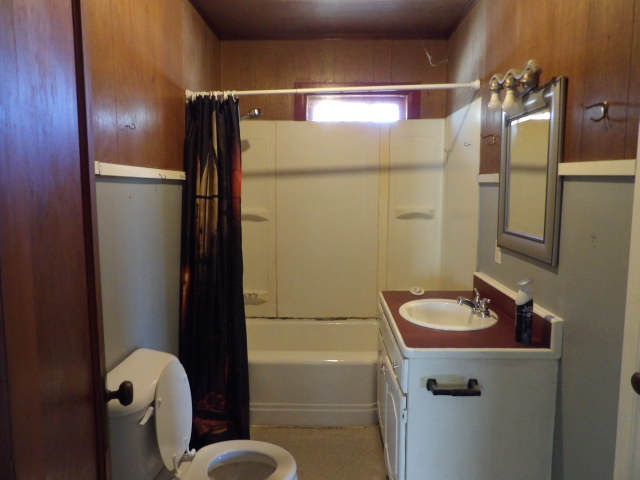 108 W State Street Property Photo 15