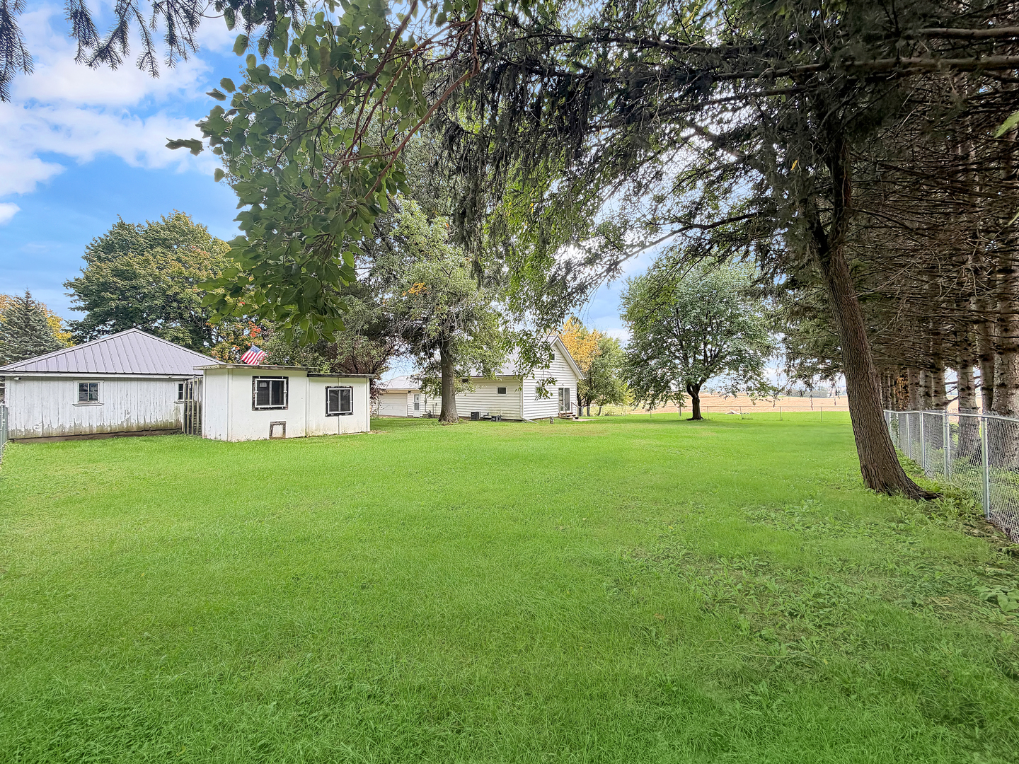 2622 S Bolton Road Property Photo 4