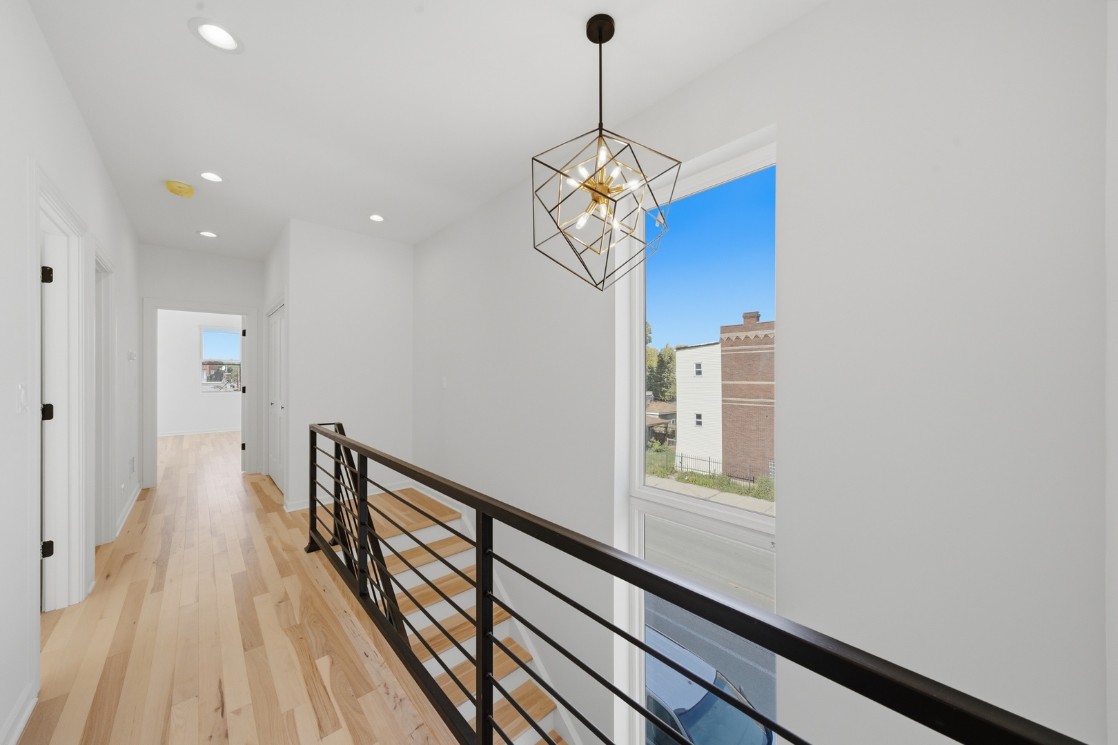 956 N Saint Louis Avenue Property Photo 11