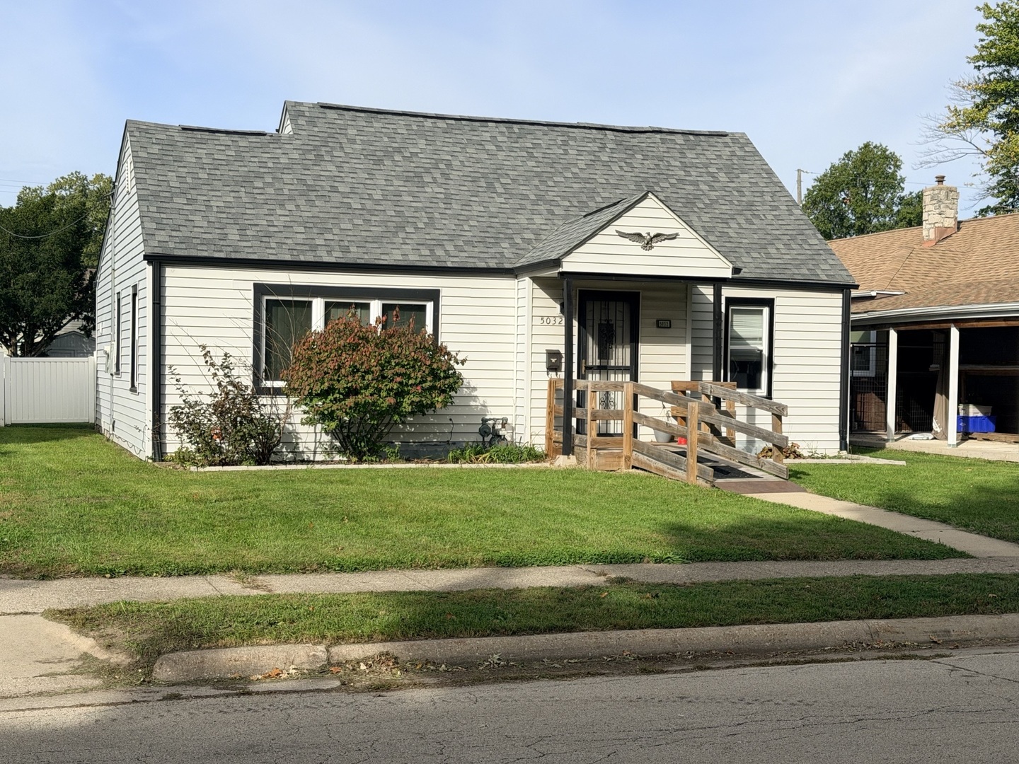 5032 Illinois Street Property Photo 1