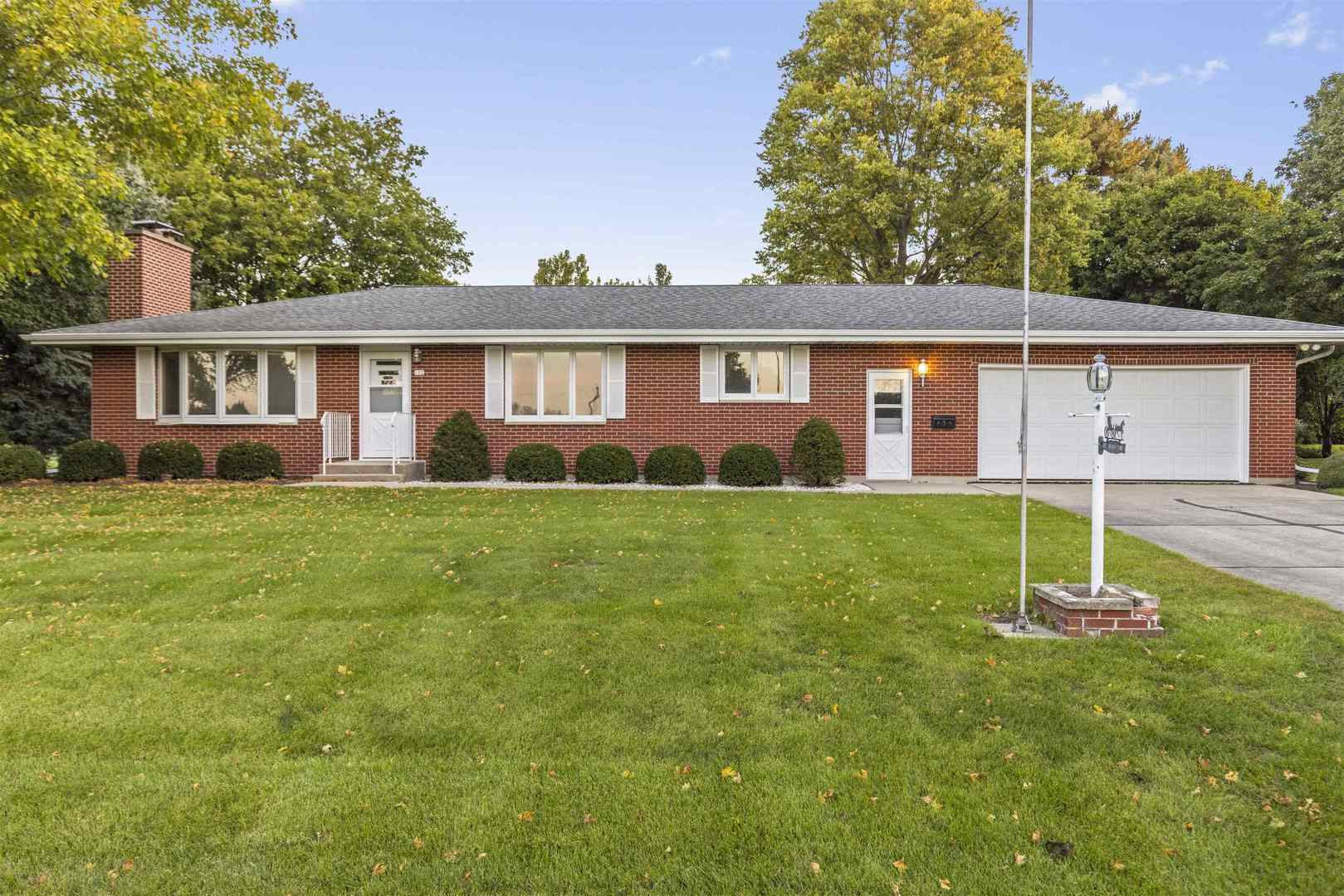 102 Meadow Court Property Photo 1
