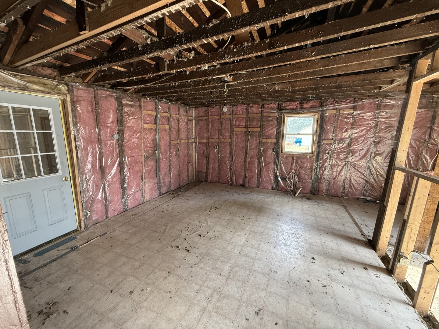 124 S Elm Street Property Photo 6