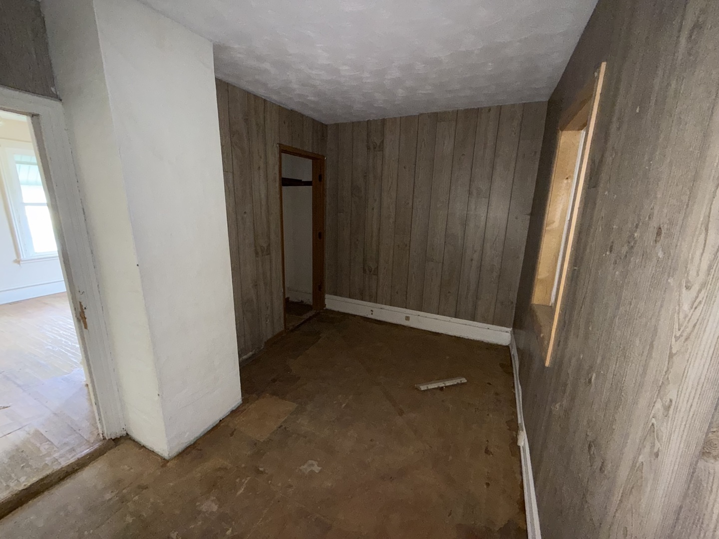 124 S Elm Street Property Photo 9