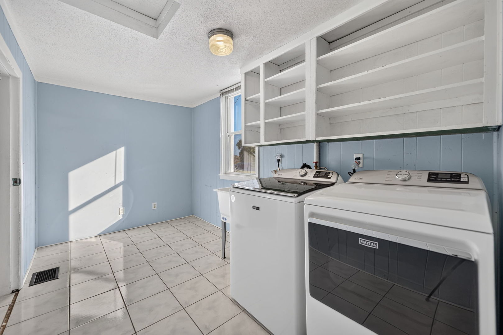 16108 Anderson Road Property Photo 28