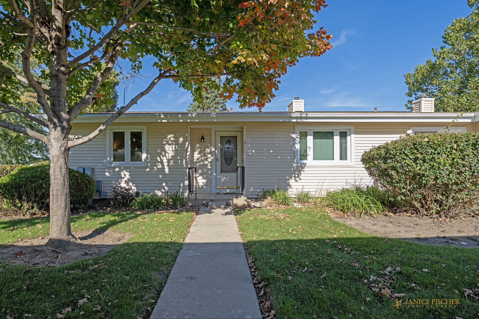 819 Wiltshire Drive 3 Property Photo 1
