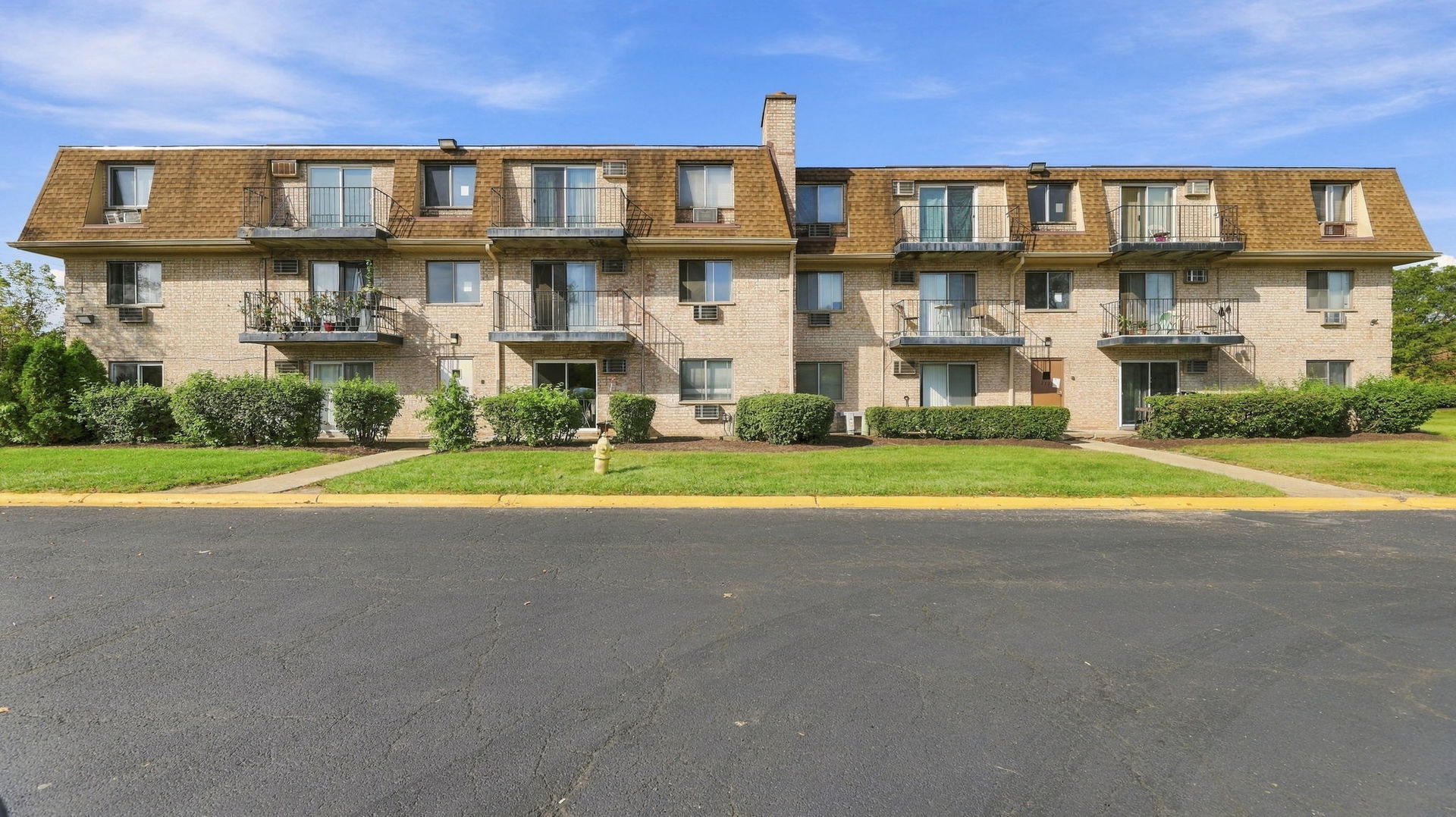 281 Shorewood Drive 1d Property Photo 1