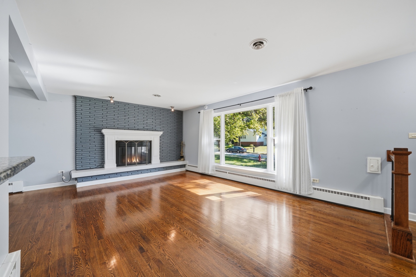 141 E Potter Street Property Photo 3