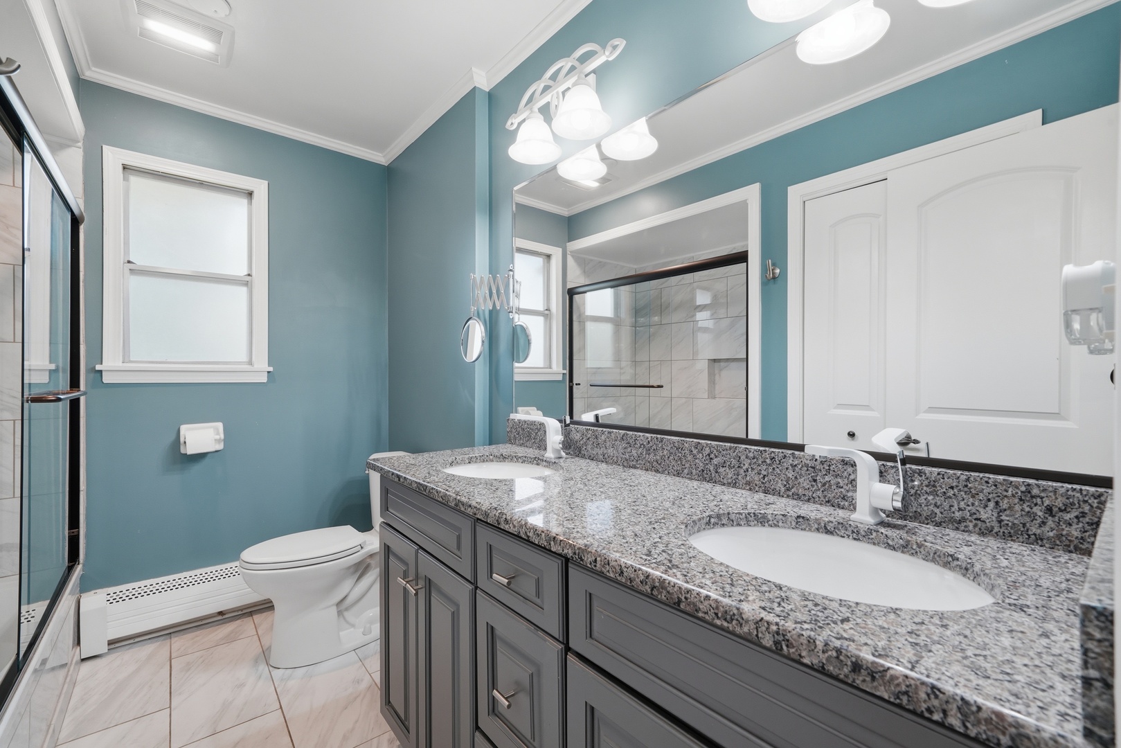 141 E Potter Street Property Photo 13