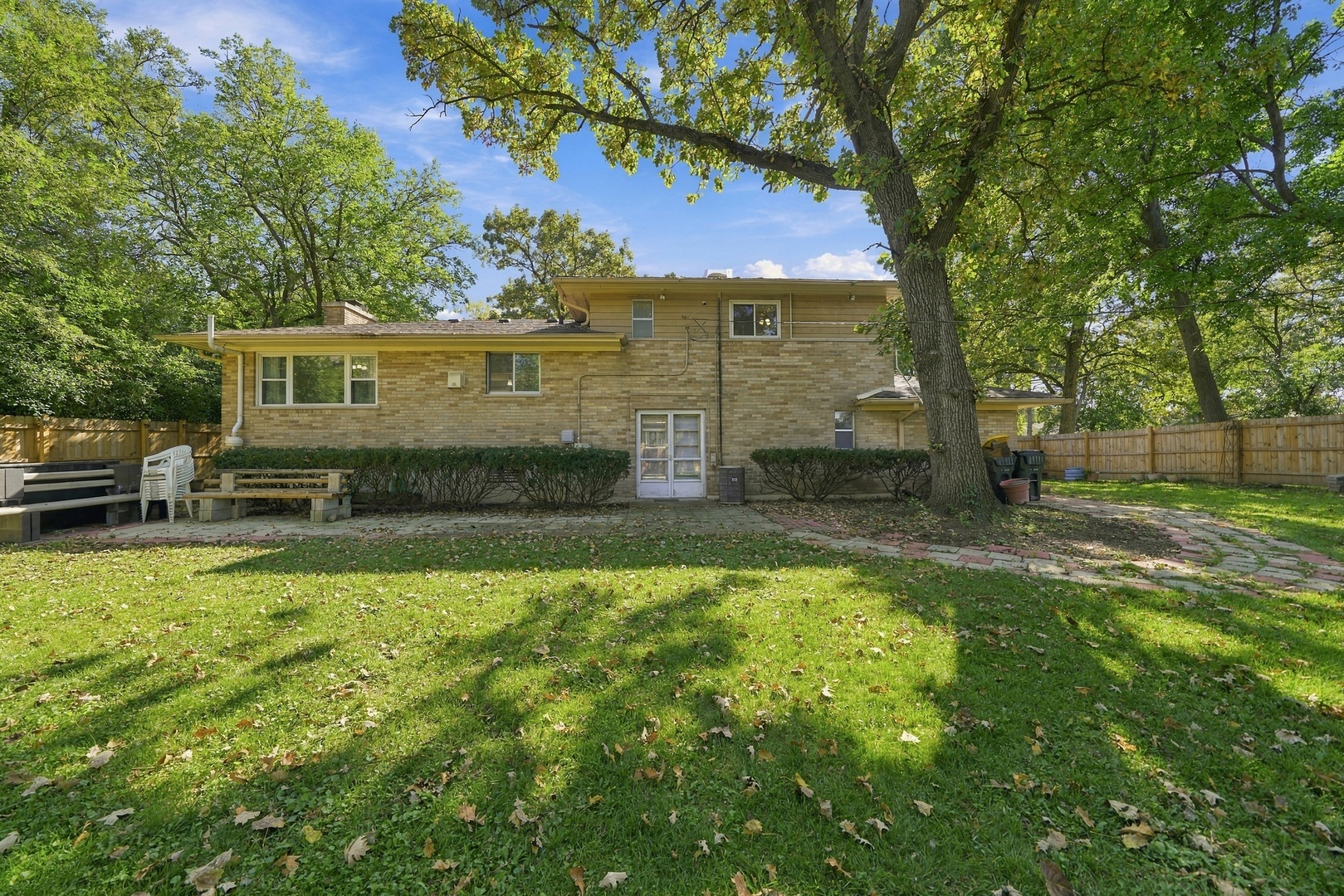141 E Potter Street Property Photo 23