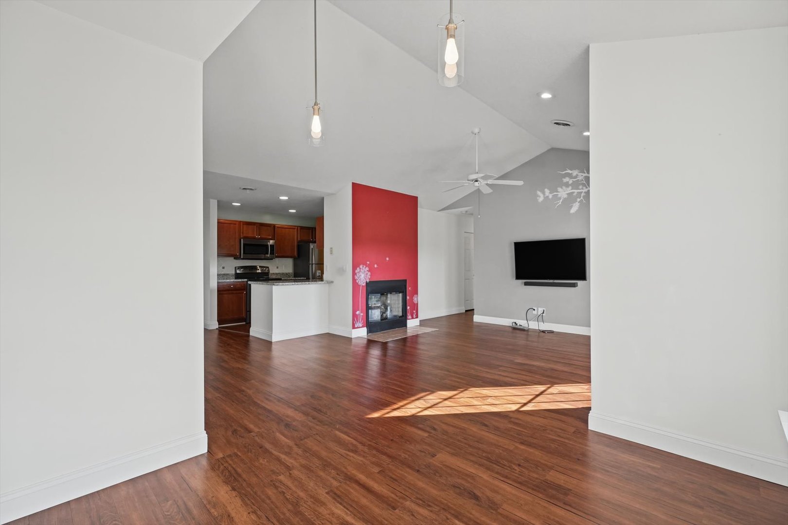 2402 Windward Boulevard 205 Property Photo 11