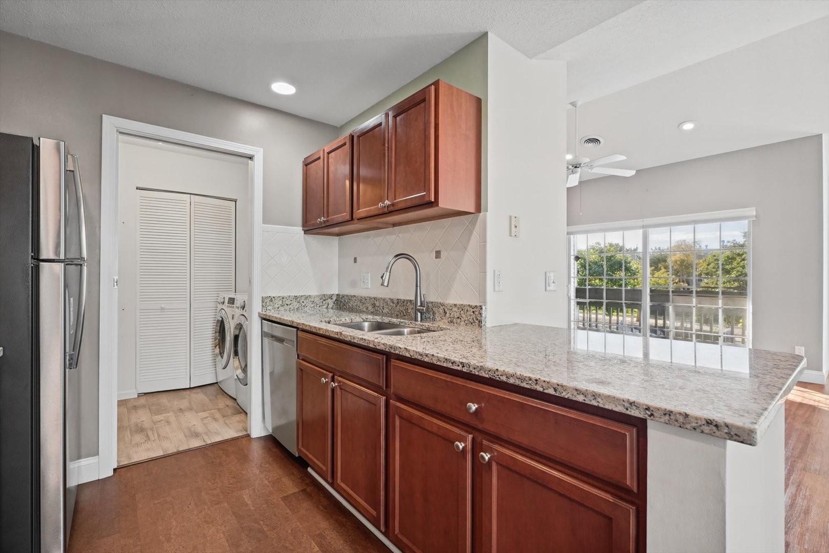 2402 Windward Boulevard 205 Property Photo 14