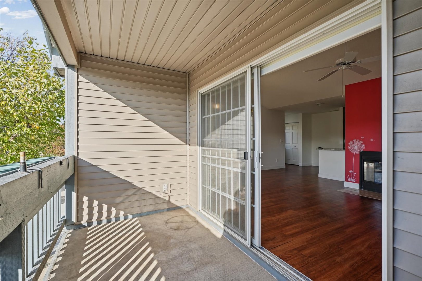2402 Windward Boulevard 205 Property Photo 25
