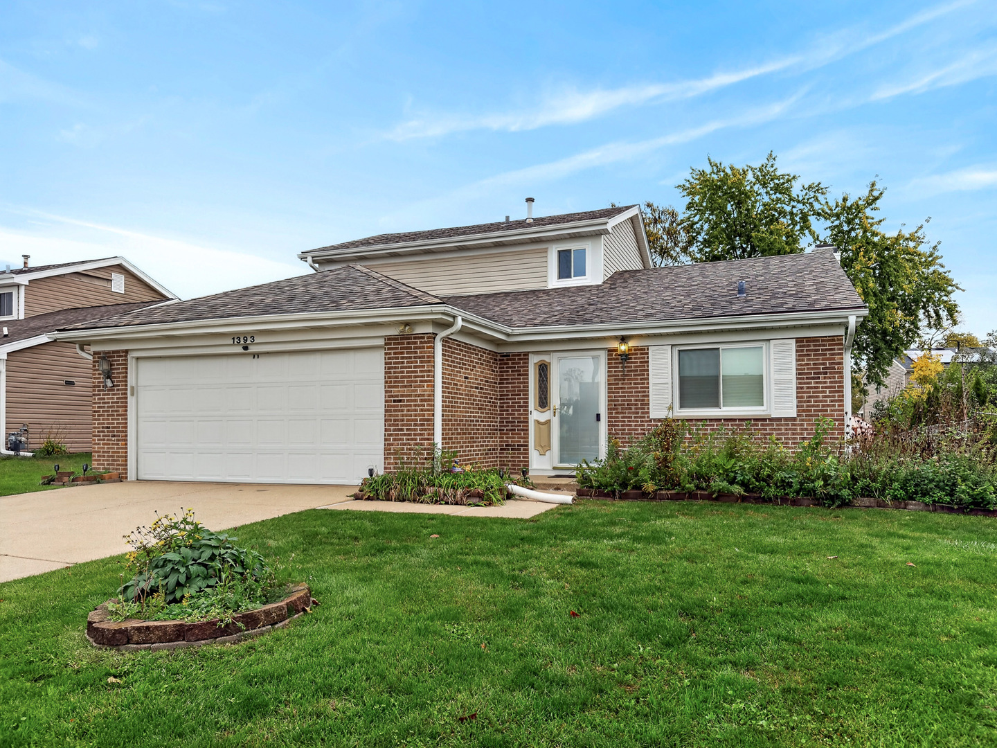 1393 Spring Valley Drive Property Photo 1