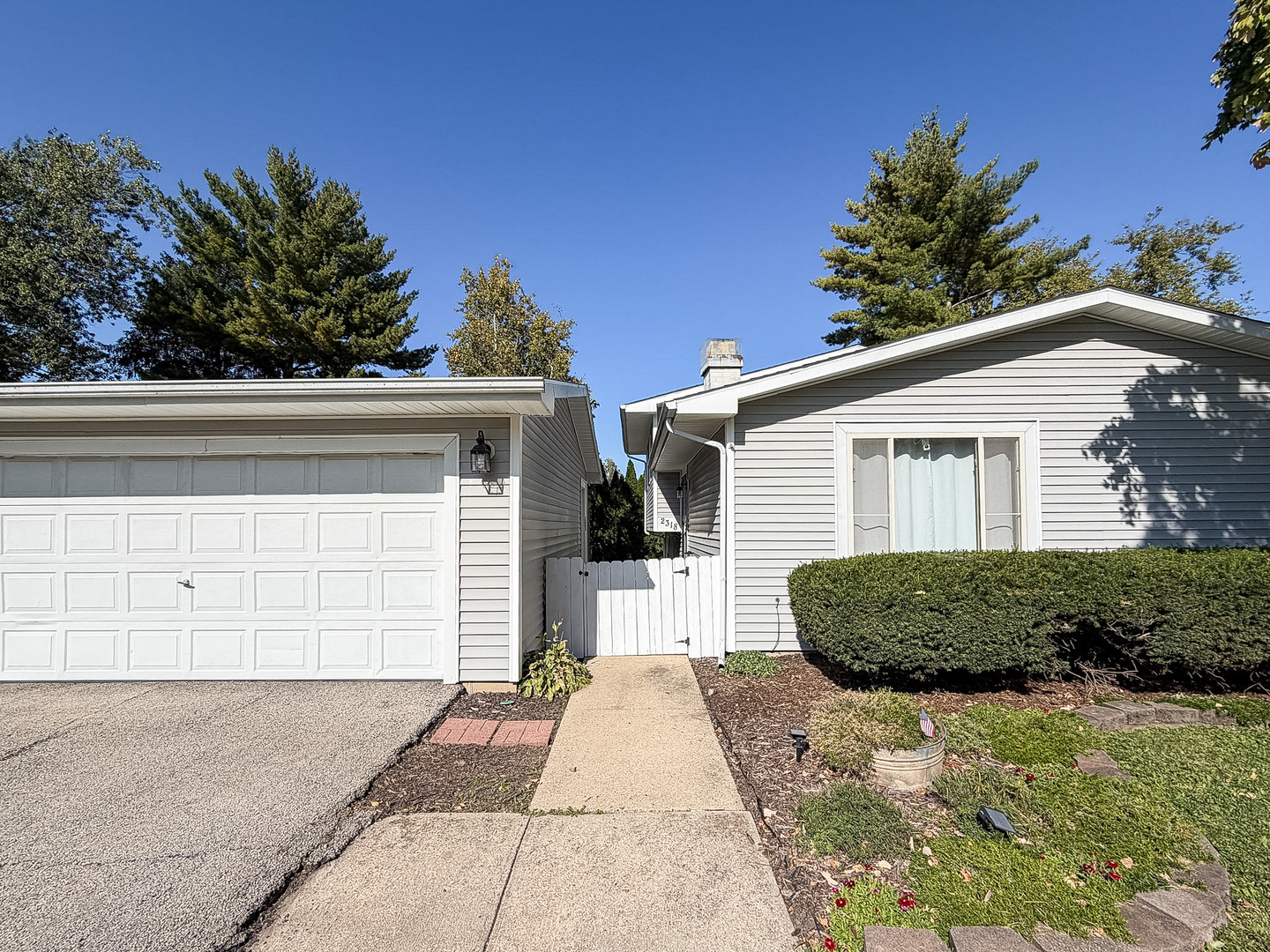 2318 Aspen Drive Property Photo 4