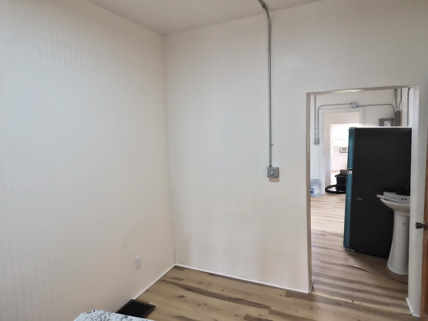 722 Payson Avenue Property Photo 6