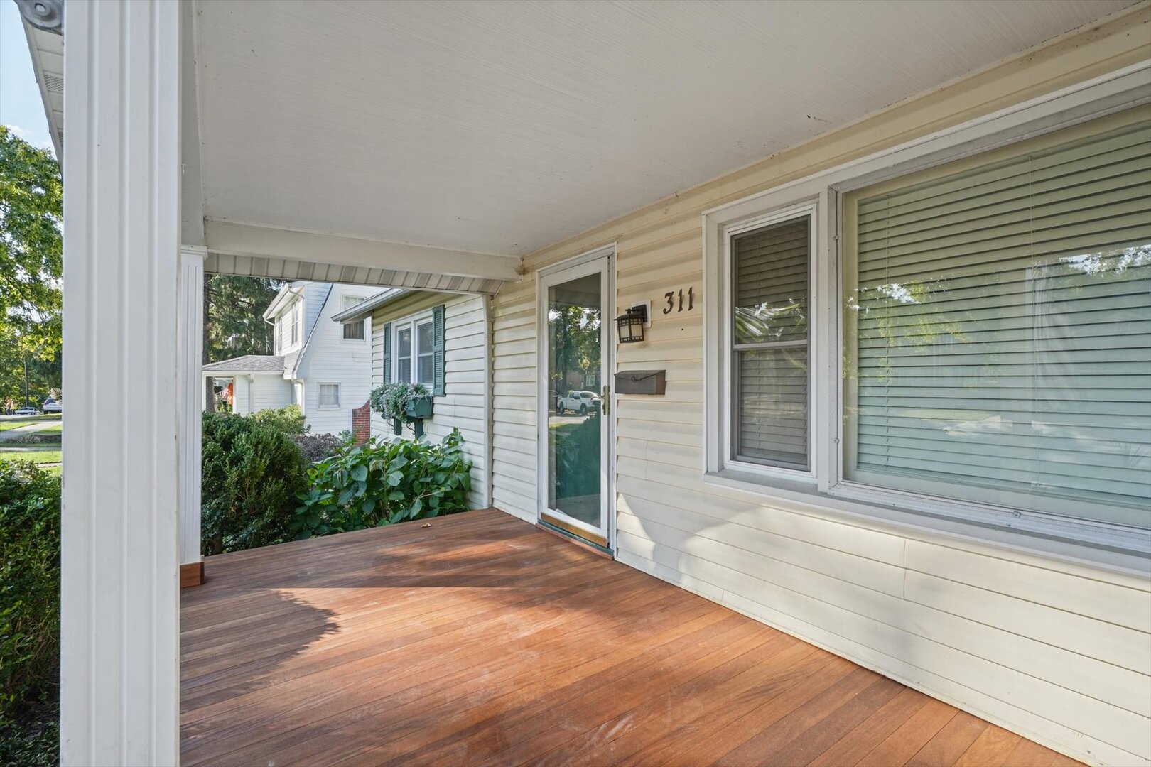 311 S Linden Avenue Property Photo 8
