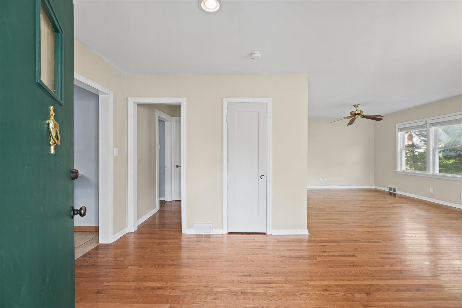 311 S Linden Avenue Property Photo 9