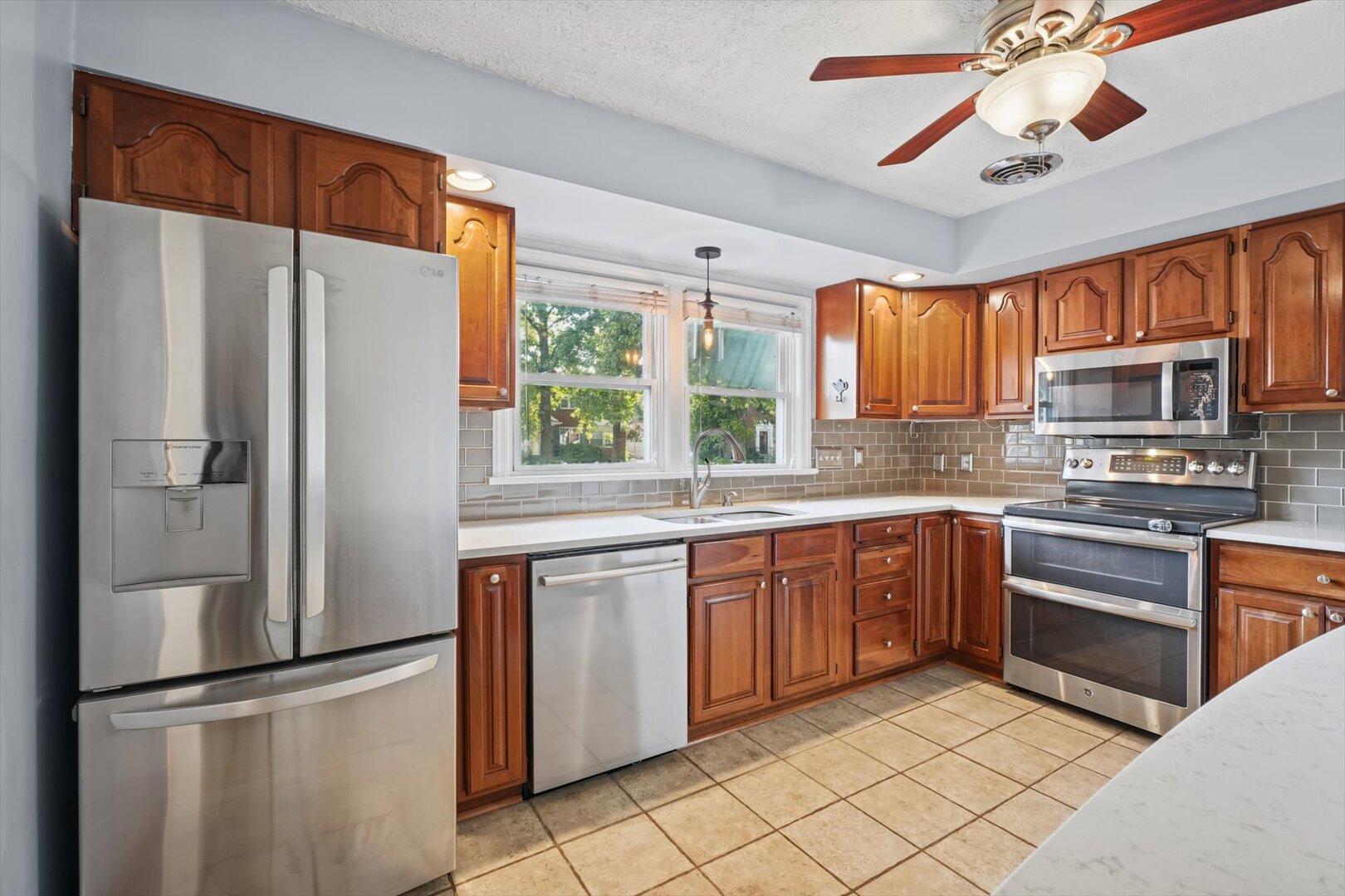 311 S Linden Avenue Property Photo 19
