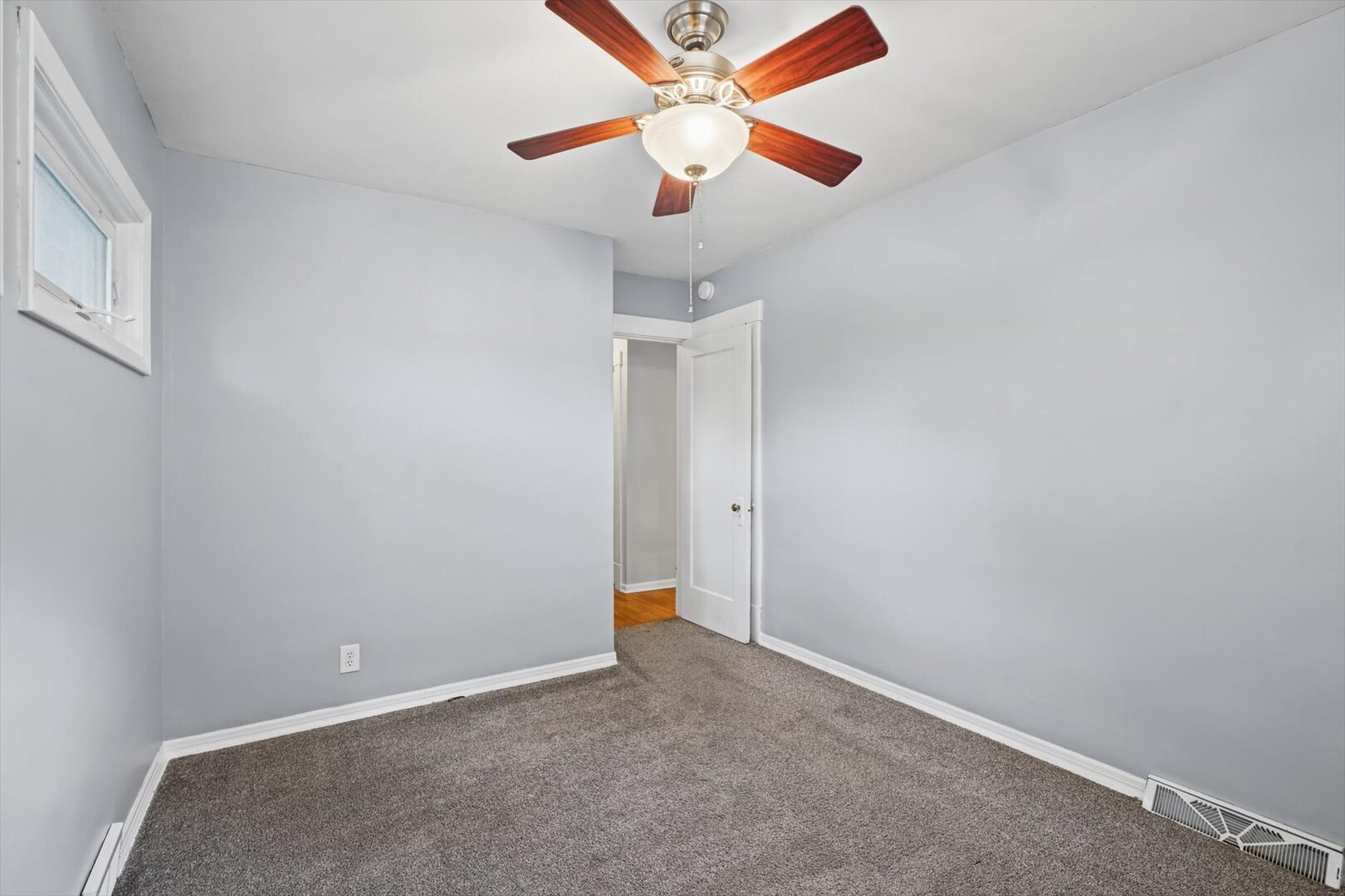 311 S Linden Avenue Property Photo 28