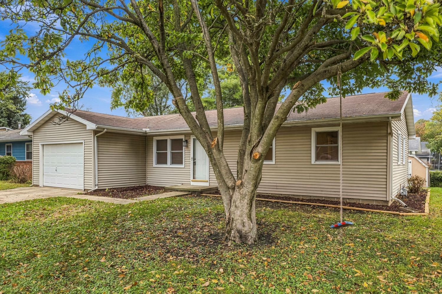 1812 Stratford Drive Property Photo 1