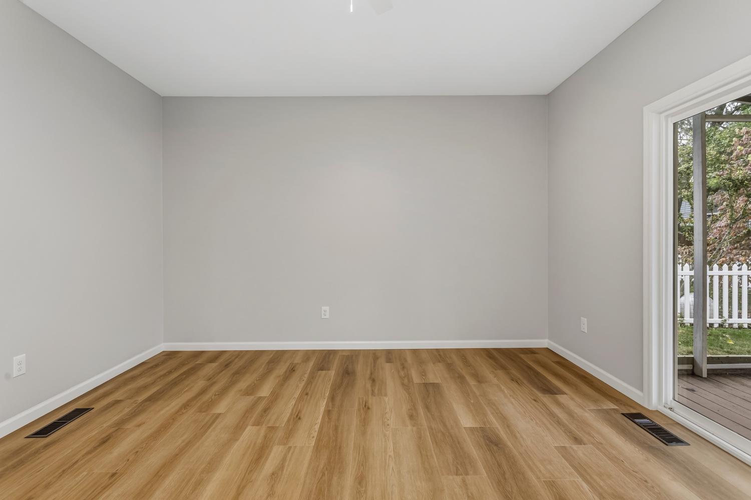 1812 Stratford Drive Property Photo 14