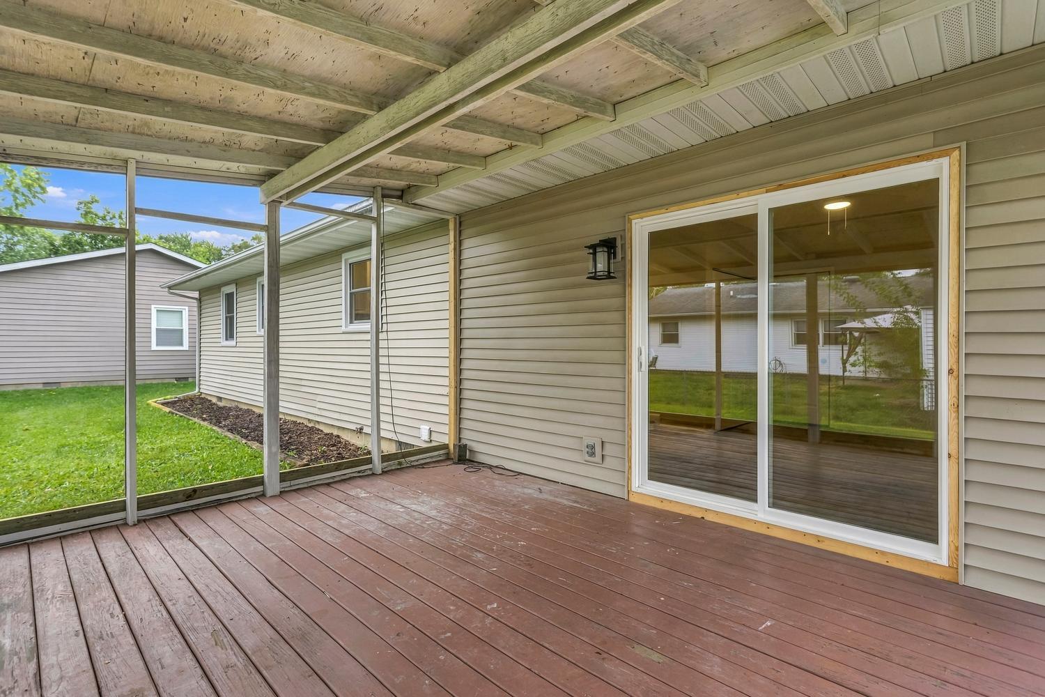 1812 Stratford Drive Property Photo 18