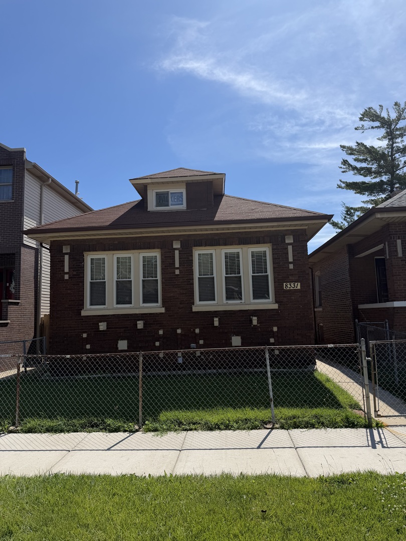 8331 S Merrill Avenue Property Photo 1