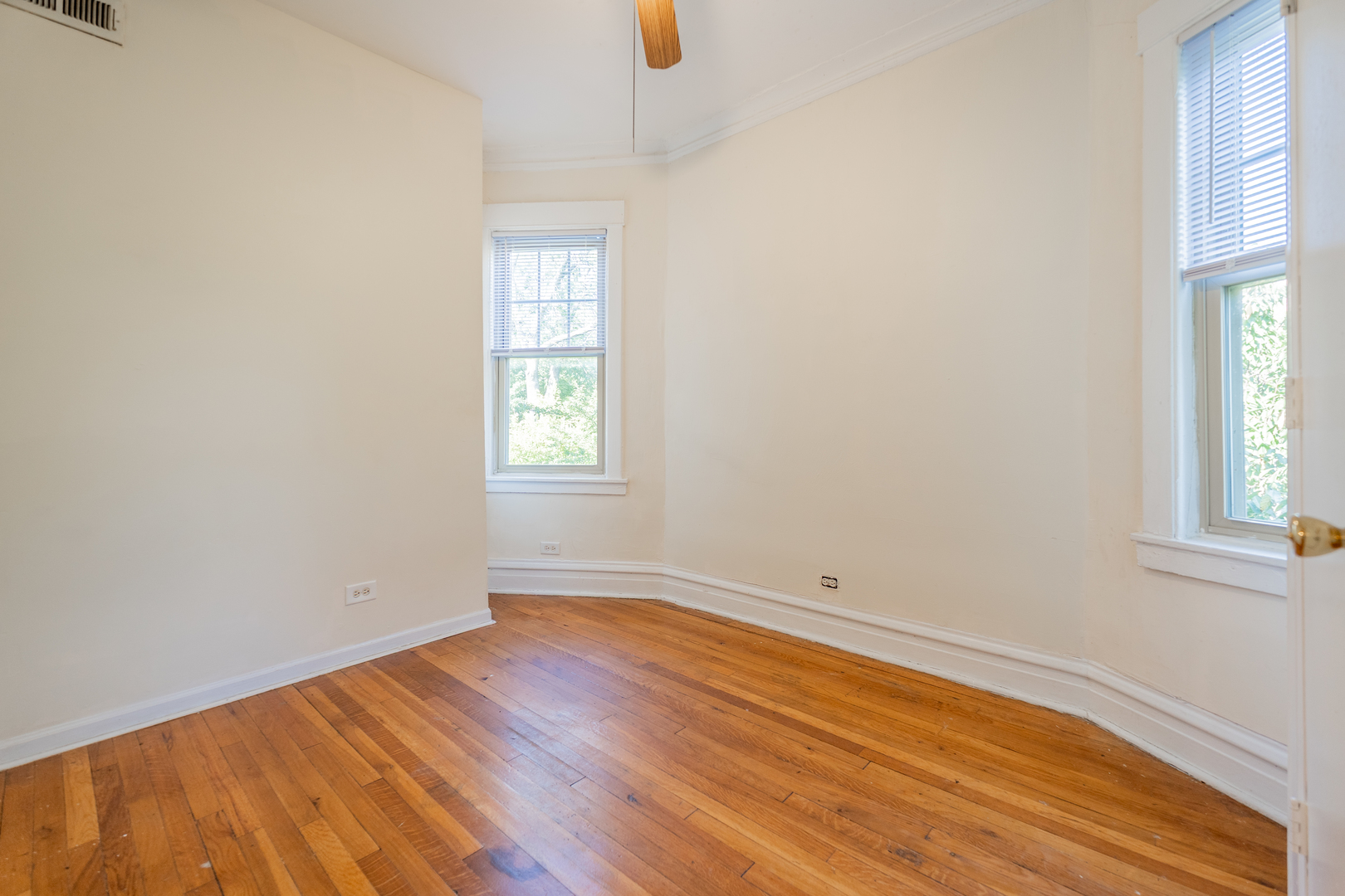 1841 W Touhy Avenue 2 Property Photo 16