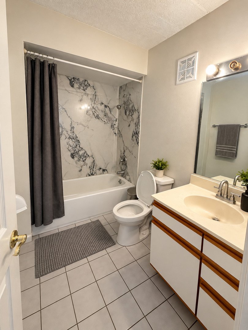 5011 Valley Lane 304 Property Photo 6