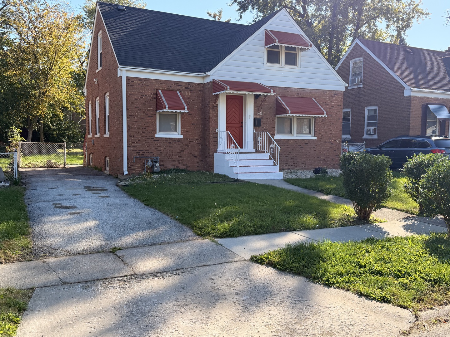 14131 Manor Avenue Property Photo 4