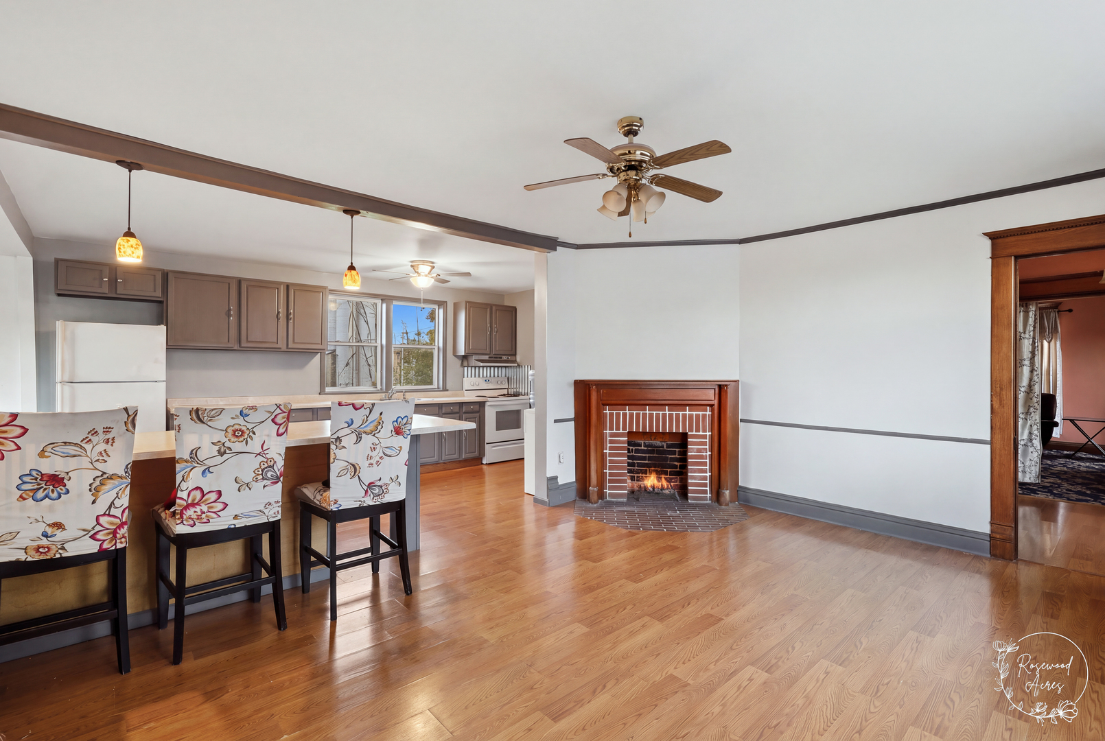 19 N Green Street Property Photo 5