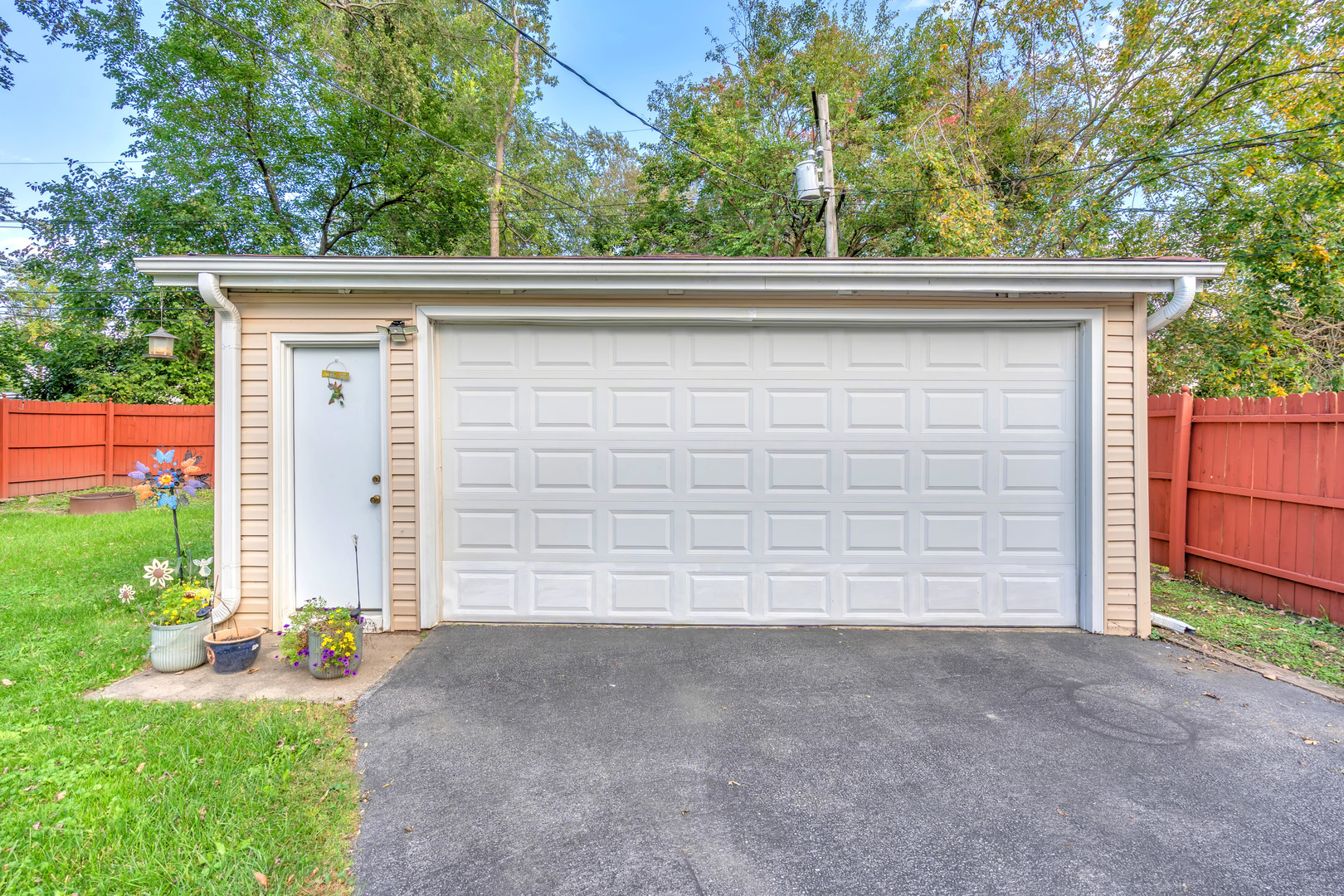 317 Dorsetshire Drive Property Photo 20