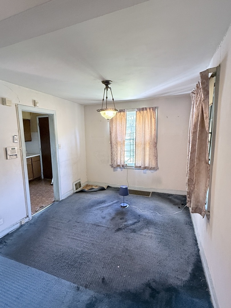 8503 S Saint Lawrence Avenue Property Photo 3