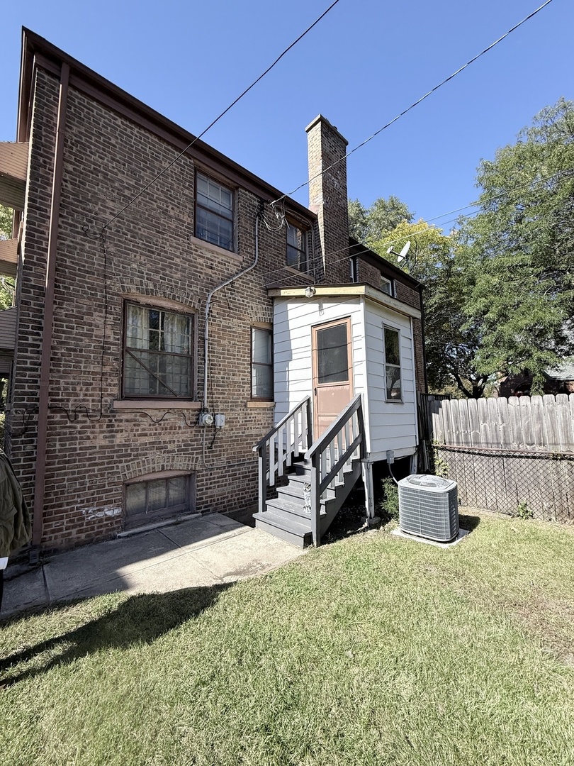 8503 S Saint Lawrence Avenue Property Photo 10