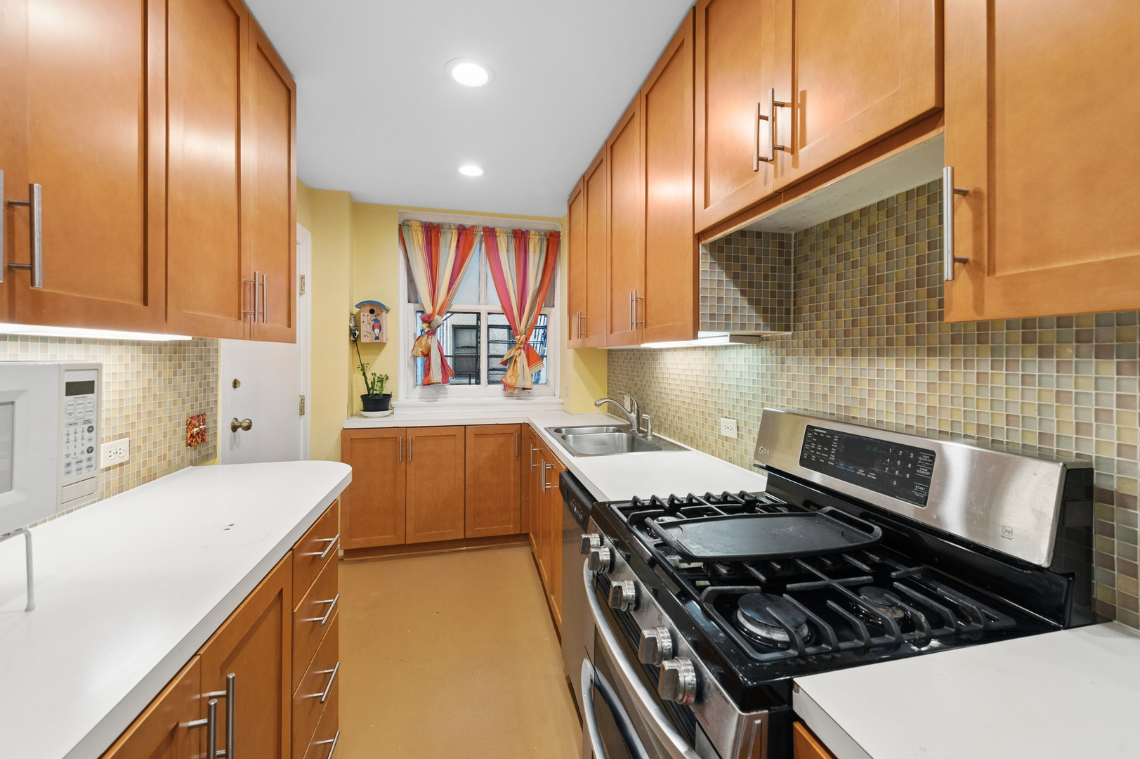 3530 N Lake Shore Drive 4a Property Photo 27