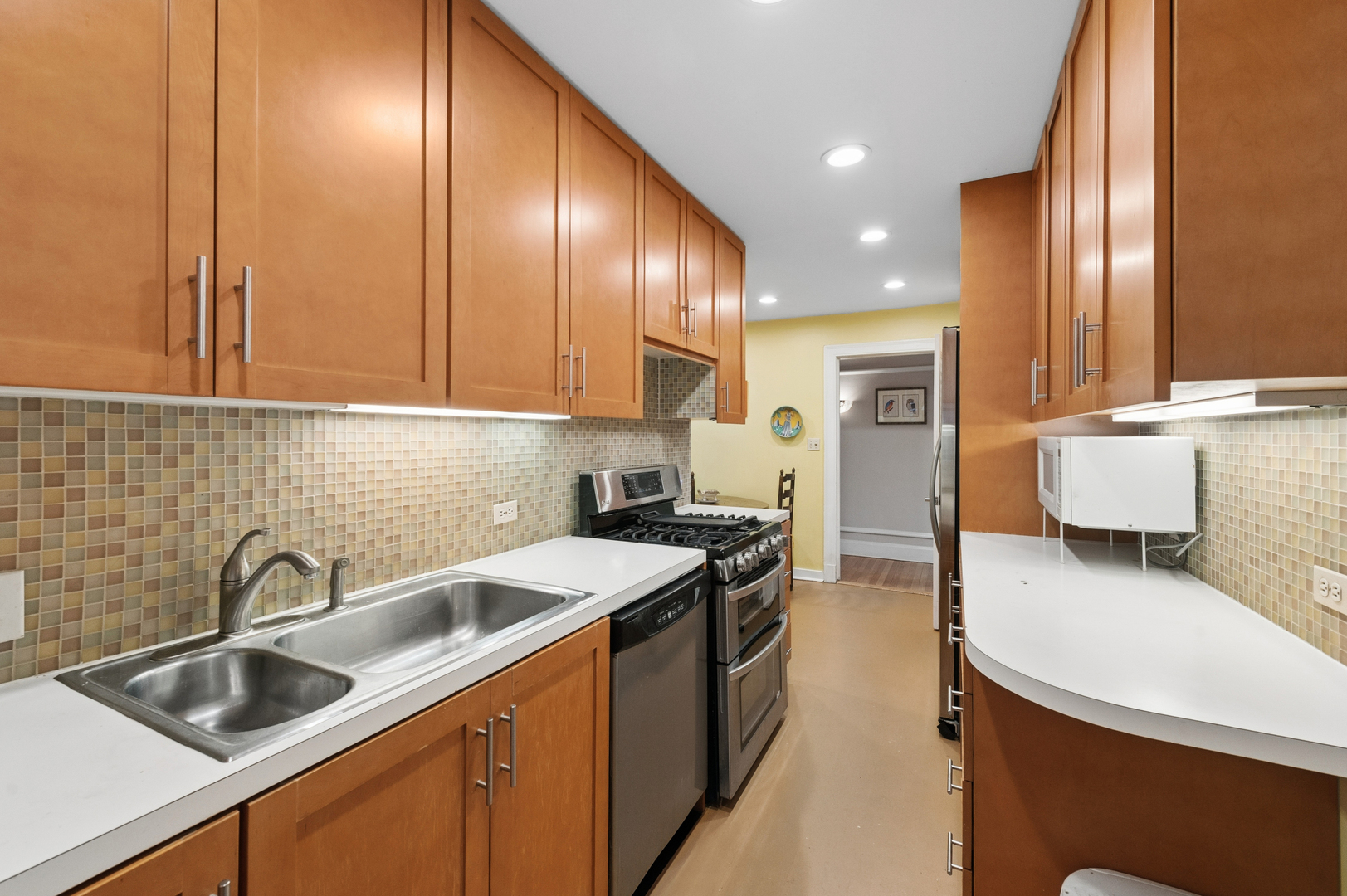 3530 N Lake Shore Drive 4a Property Photo 28