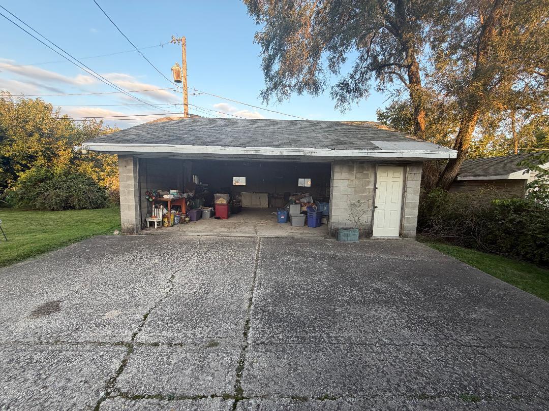 702 Davis Avenue Property Photo 6