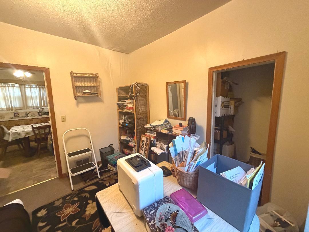702 Davis Avenue Property Photo 10