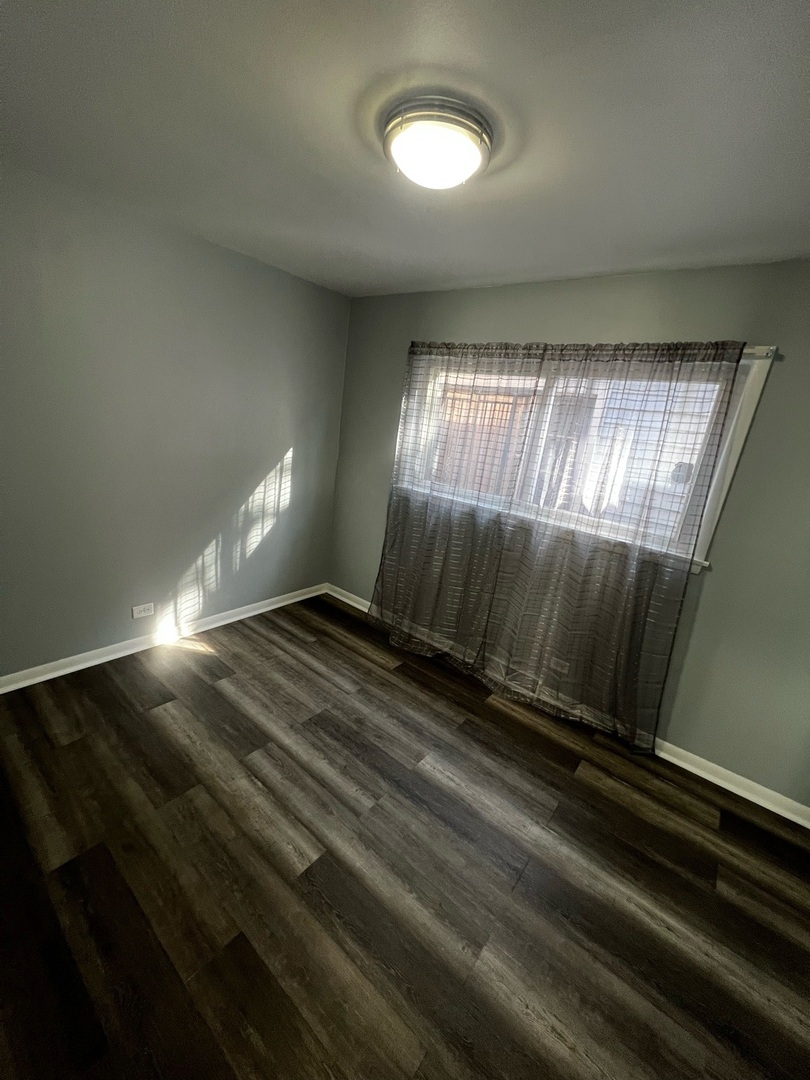 6340 S Bell Avenue Property Photo 6