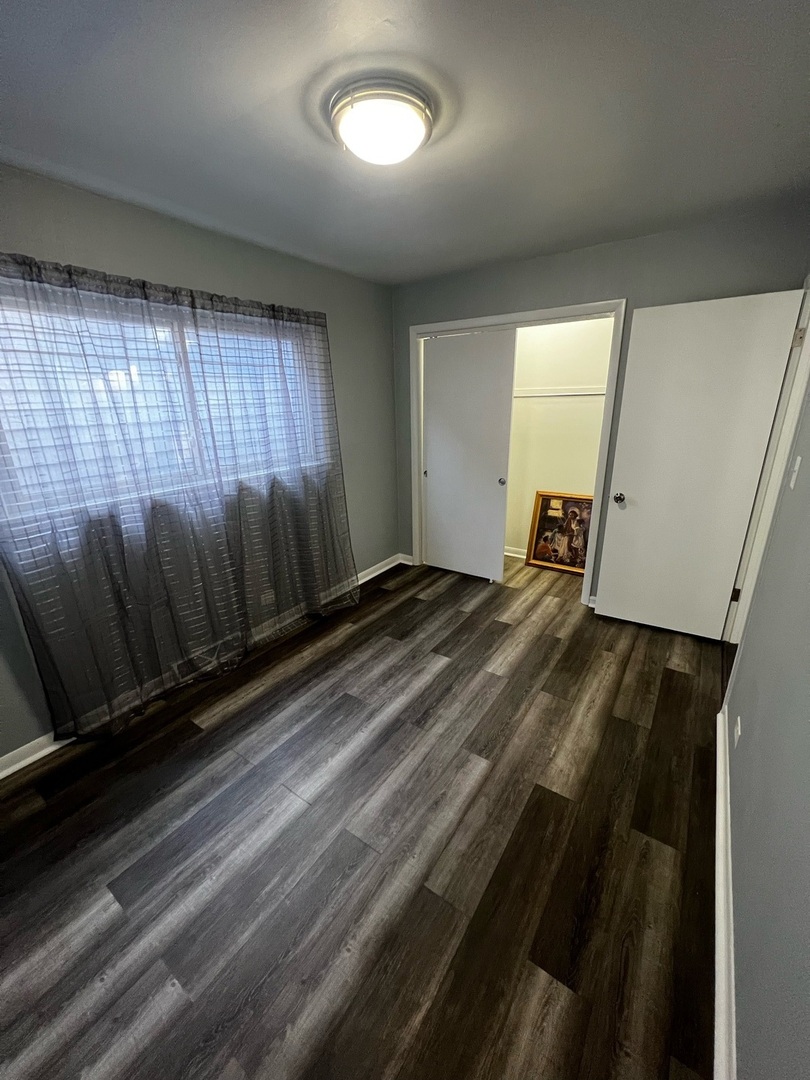 6340 S Bell Avenue Property Photo 9