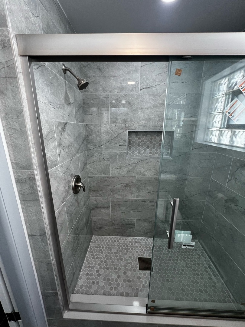 6340 S Bell Avenue Property Photo 12