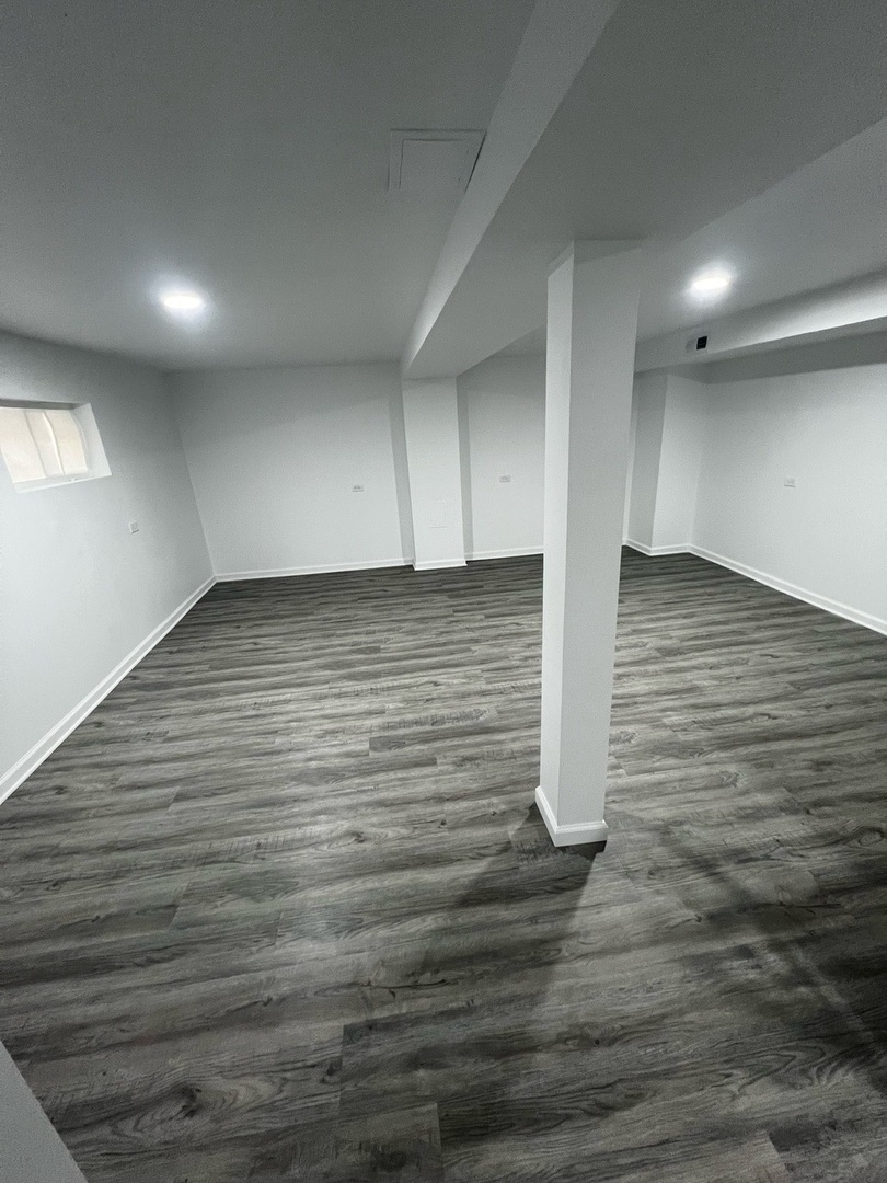 6340 S Bell Avenue Property Photo 17