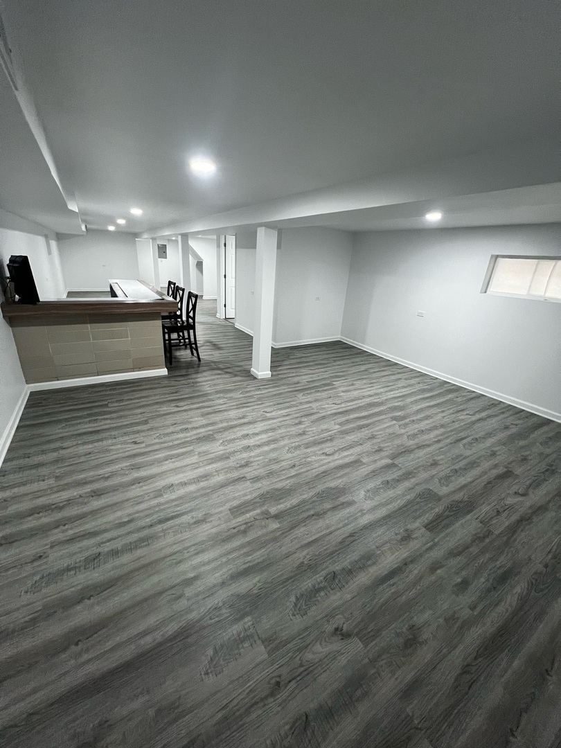 6340 S Bell Avenue Property Photo 18