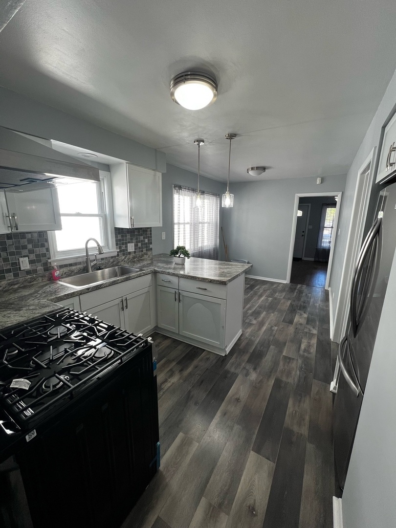 6340 S Bell Avenue Property Photo 21