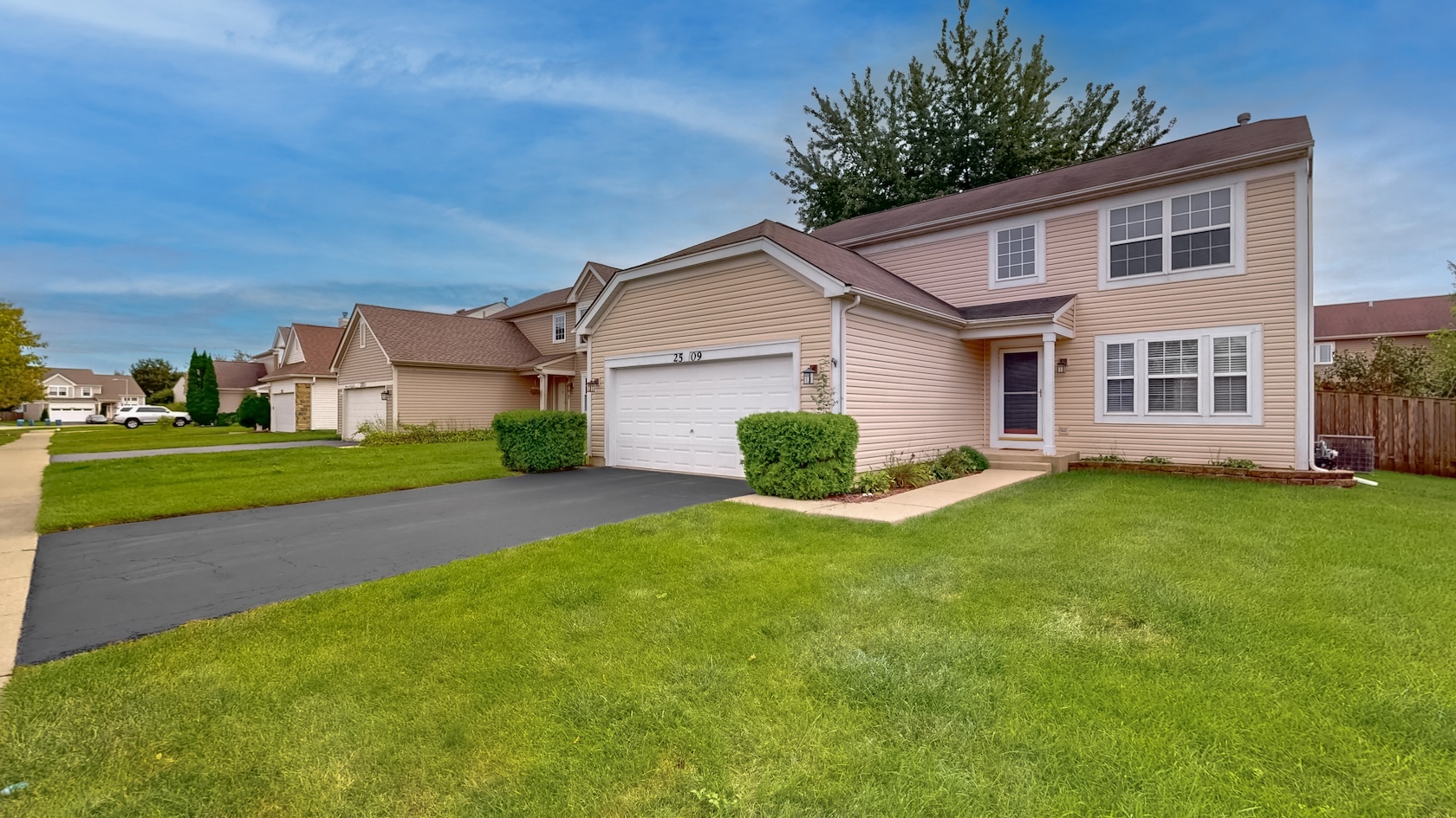 2509 Rosehall Lane Property Photo 1
